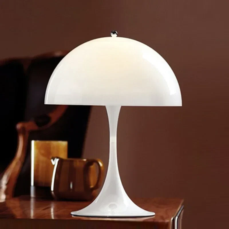 Retro Danish Table Lamp - Iconic Mushroom Design for Modern Spaces