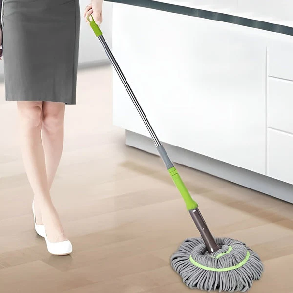 Rotating Self-Wringing Mop
